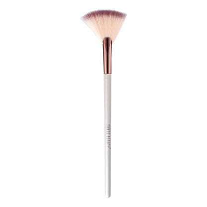 Fan Brush - Swiss Beauty