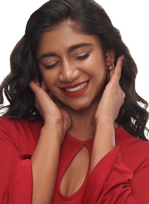 Limited-Edition La La Love 18HR Liquid Lipstick - 02 Scarlet Smitten